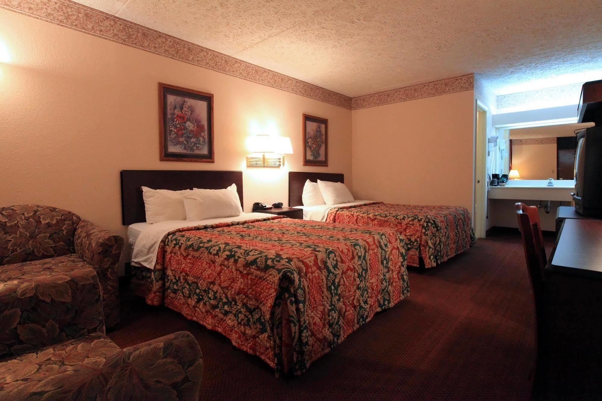 Americas Best Value Inn North Capital Роли Номер фото